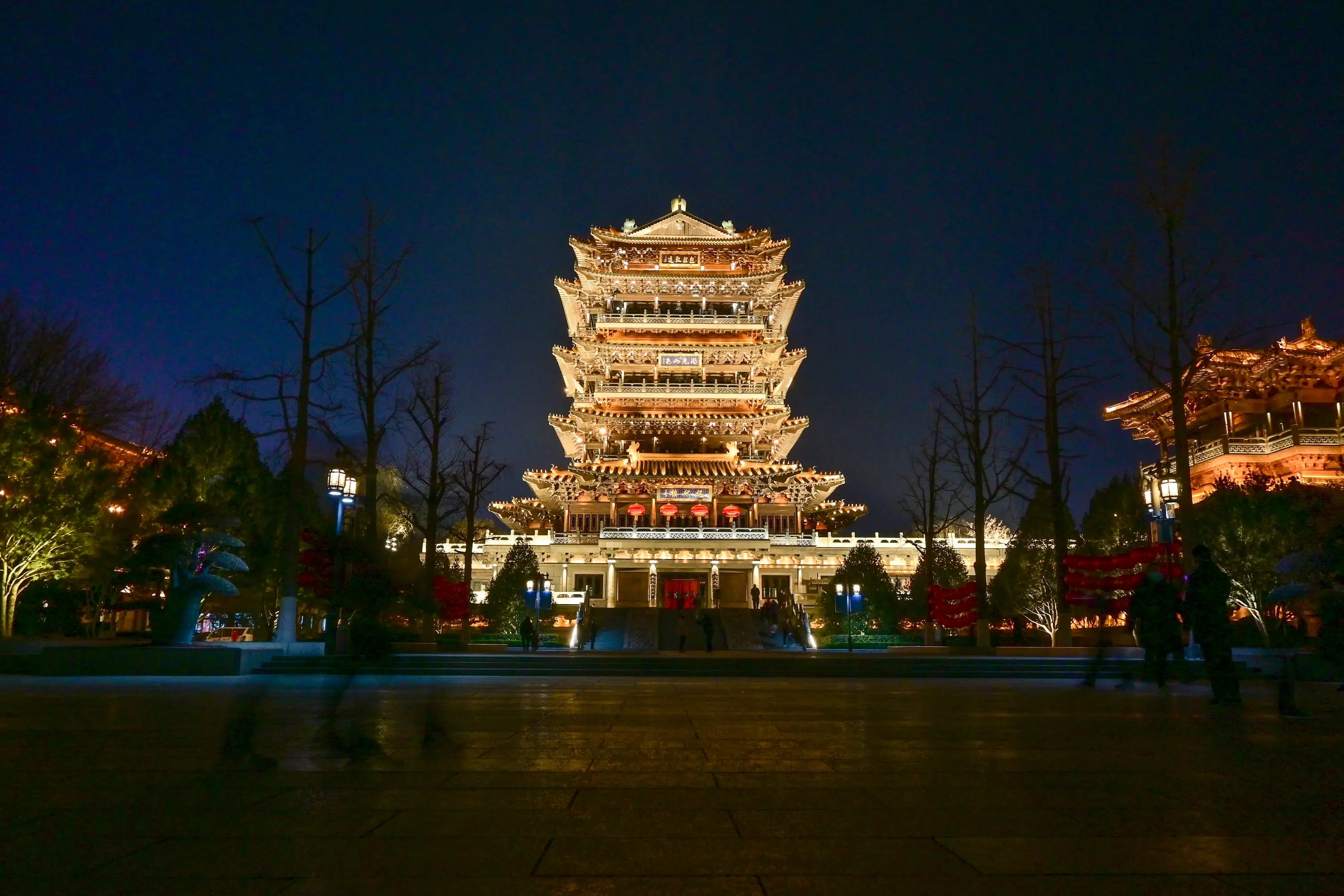 山东济南大明湖超然楼夜景亮化工程,夜济南藏在灯光里