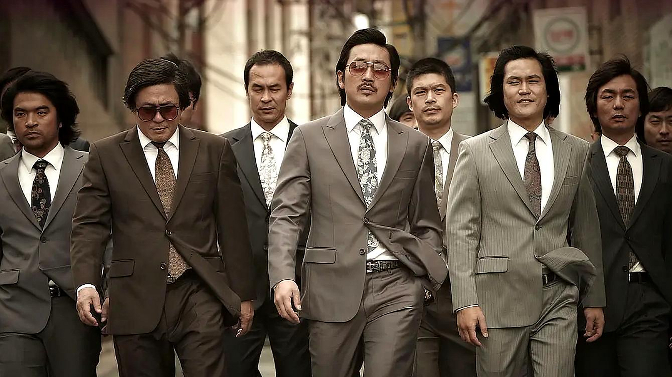 新疆石河子市公安局原副局长白波,因贪婪和江湖义气而背离警察职责