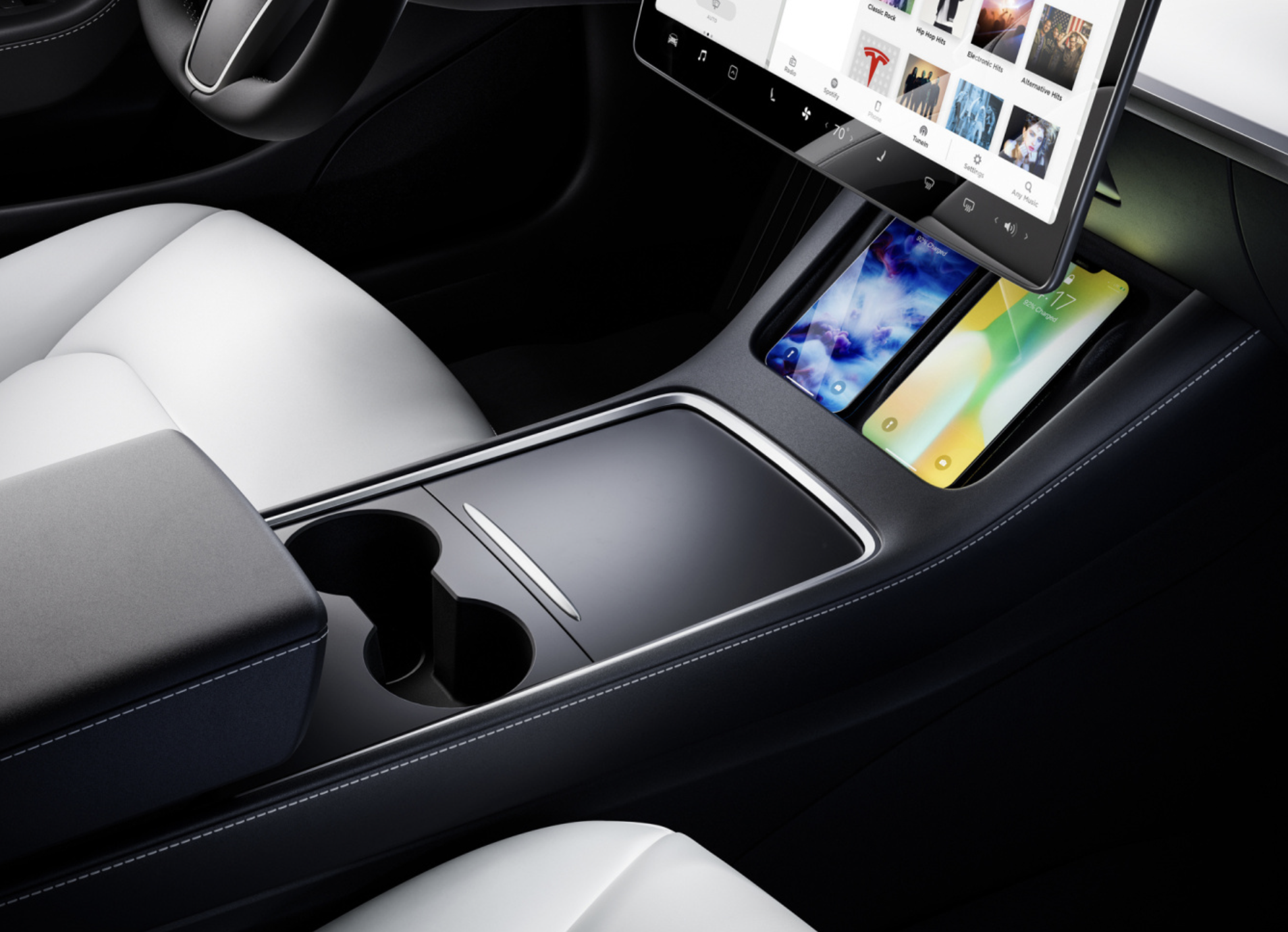 高颜值电动汽车,15.4英寸中控屏,后排8英寸触摸屏,续航549公里