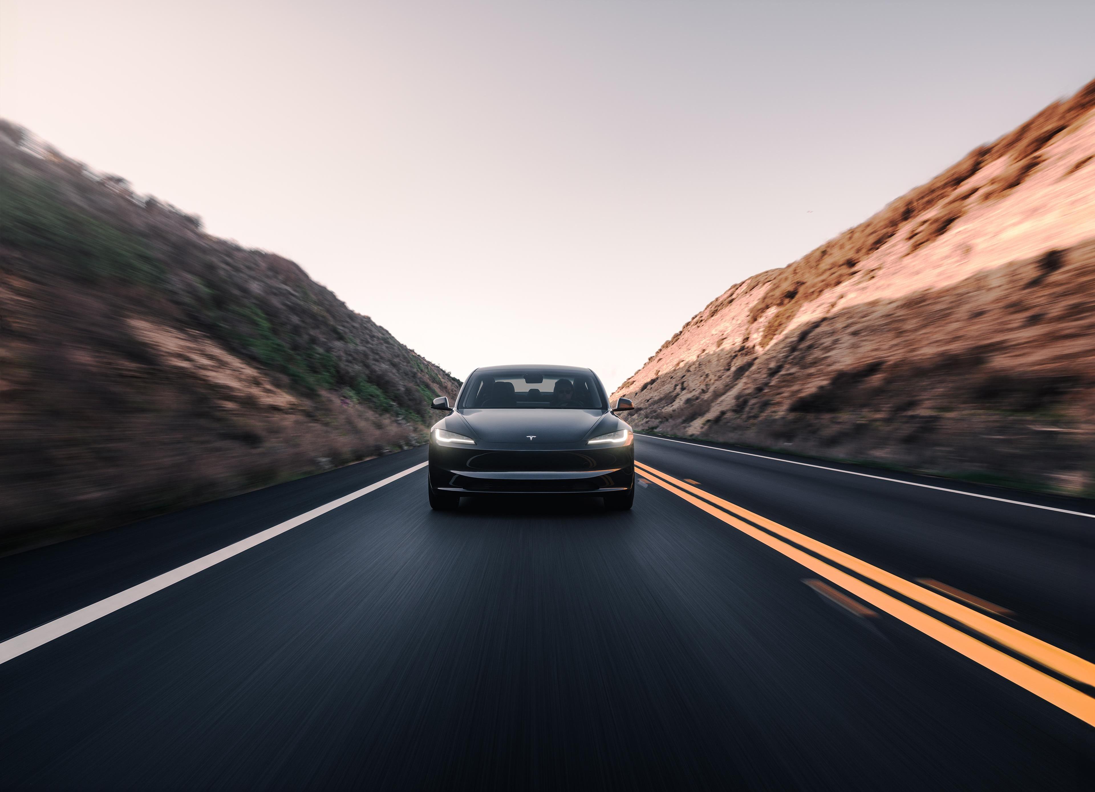 吉利极氪:model 3大幅降价,等等党春季大放送