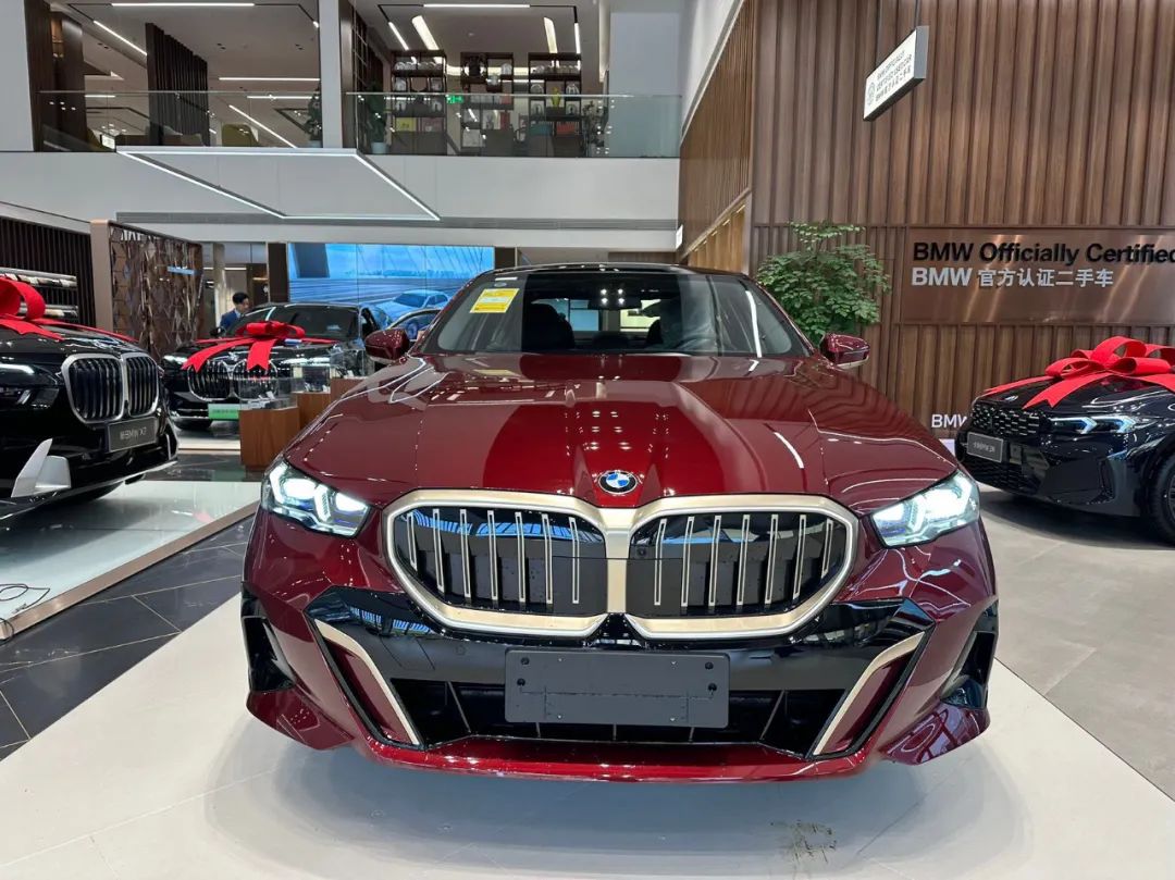 过年了,买这款宝马?the 5,「大量高清图片」