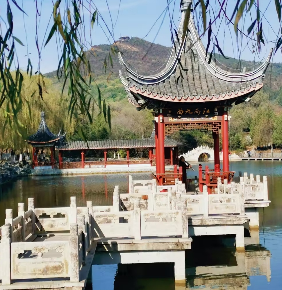 北京市丰台区北宫国家森林公园,位于北京市丰台区西北部,距市中心20