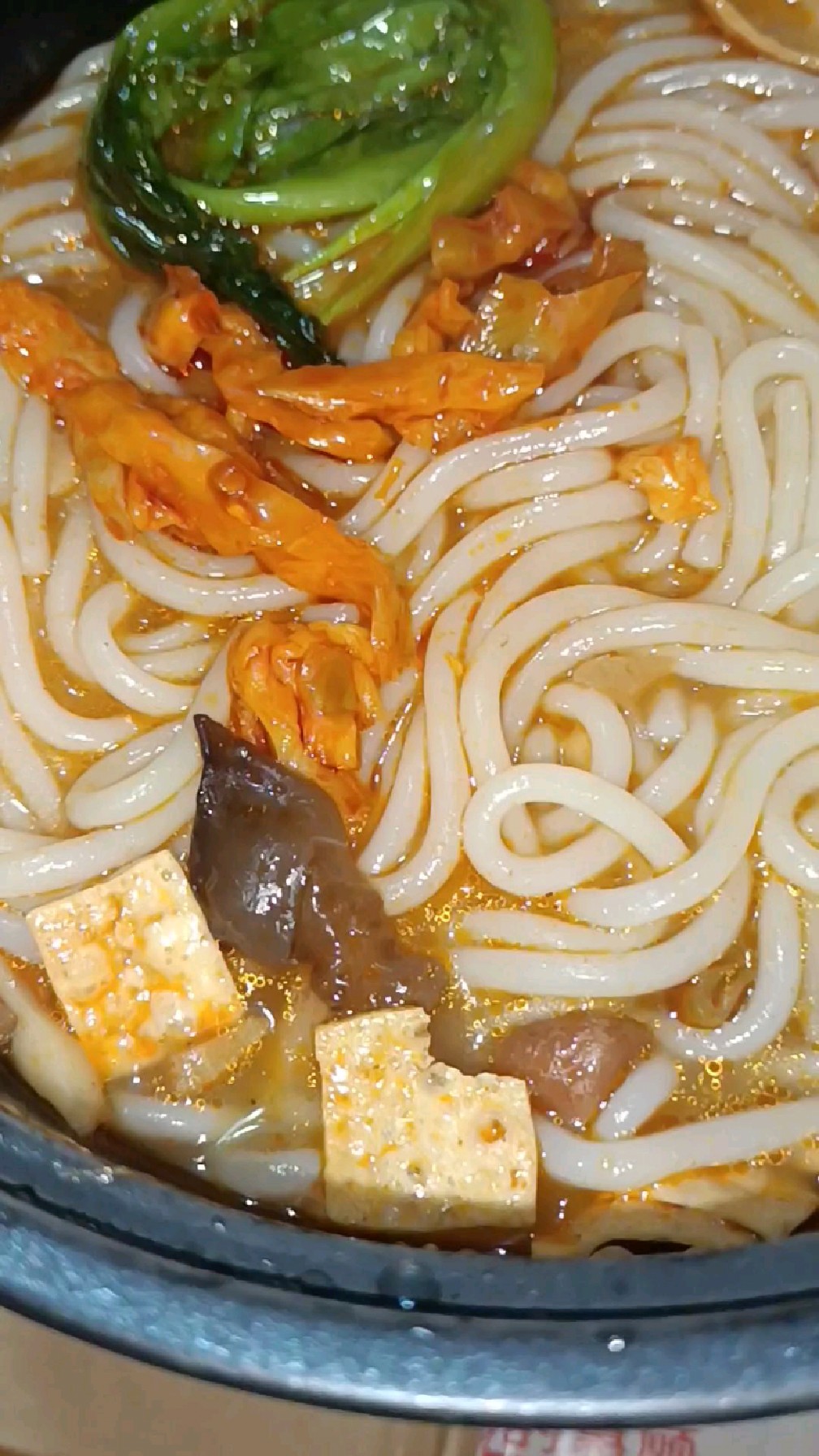 来煮一碗臭香臭香的螺蛳粉