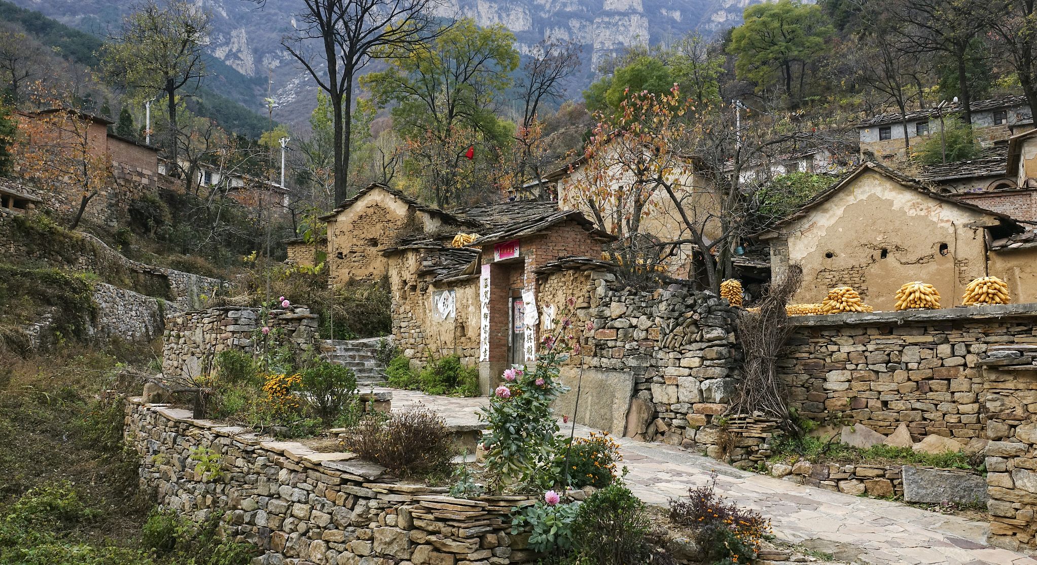 藏在河南大山里的小村落:石板岩小镇