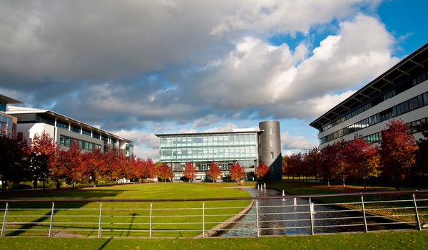 英国留学申请丨萨里大学优势专业及录取要求介绍!