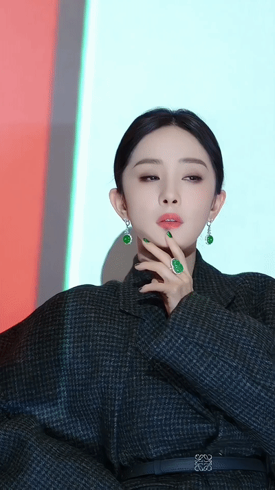 上海红毯,杨幂的长腿,刘诗诗的服装,都败给了已然老去的孙俪