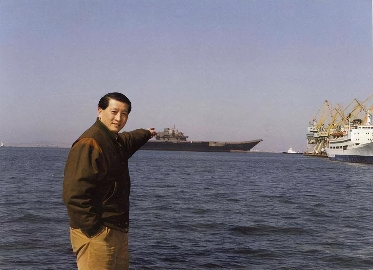 回顾当年买航母转手送给祖国宣布公司破产的徐增平后来咋样