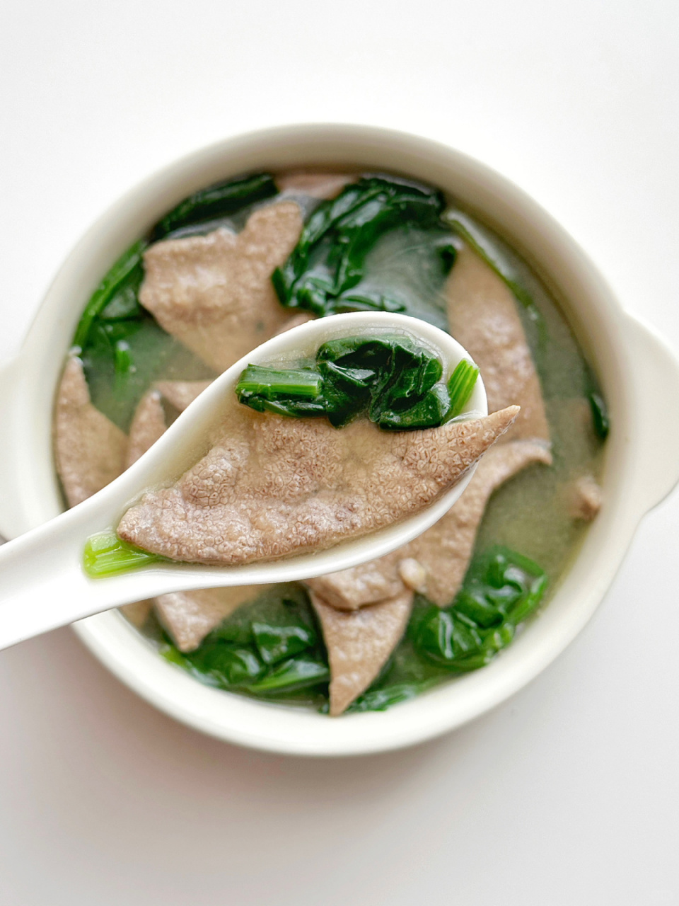 鲜嫩又营养补铁补血又明目 答应我一定要给宝宝试试这道菠菜猪肝汤