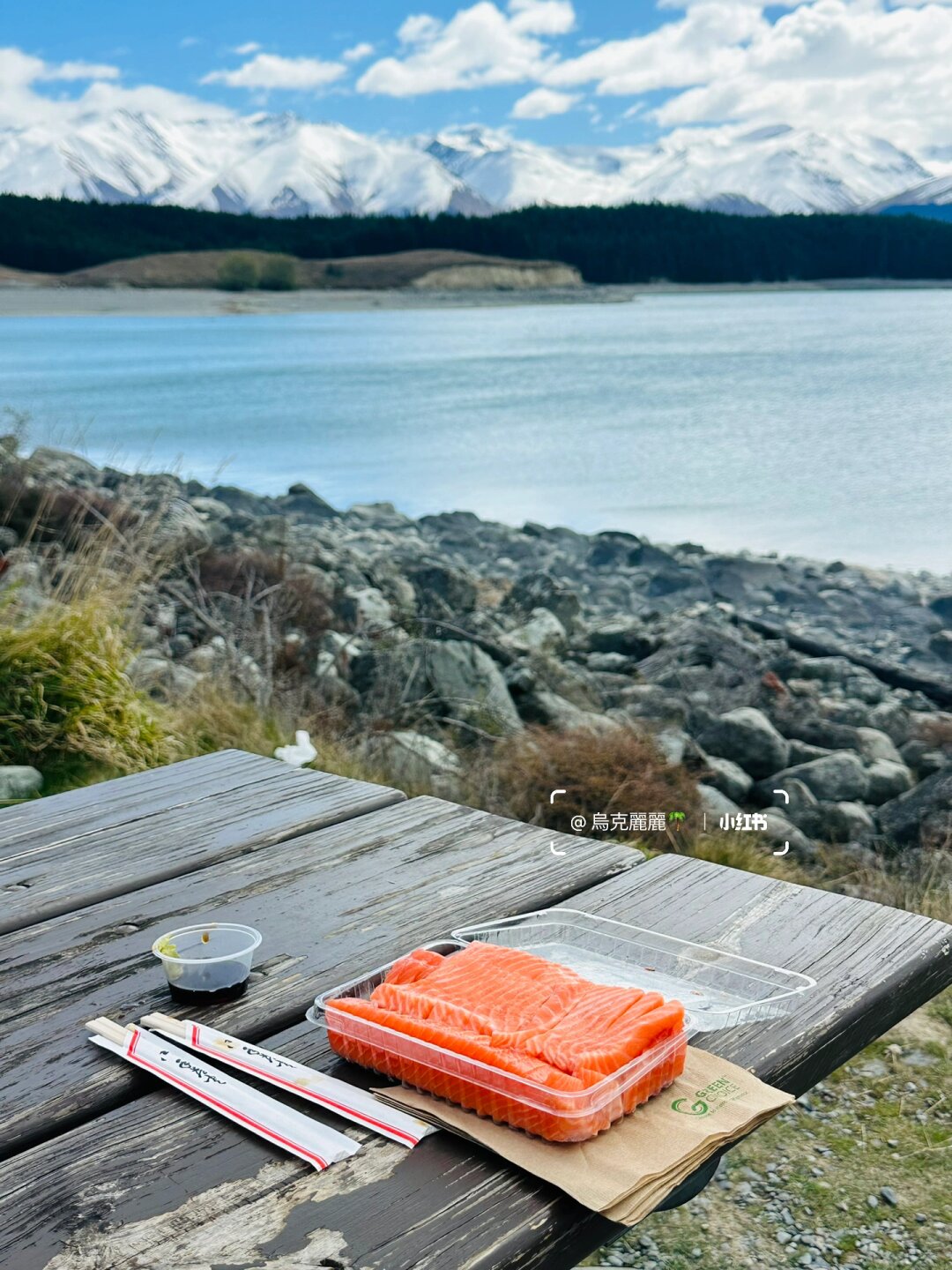 在众多出名的三文鱼店中我对比了「mt cook alpine salmon shop」