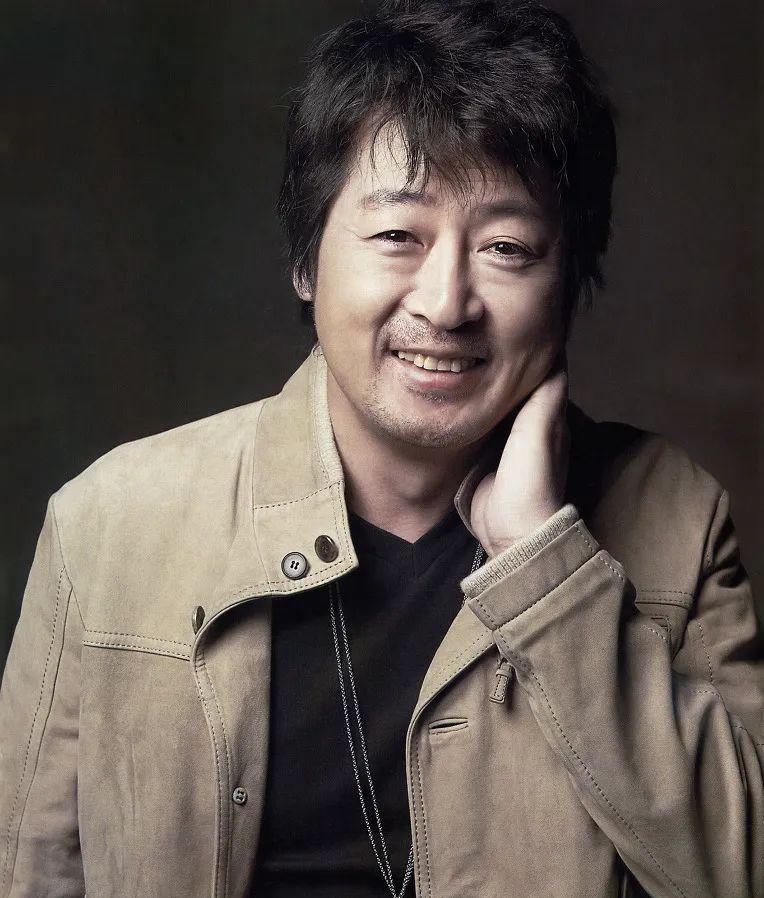 演技炸裂!韩国一线十大男演员排行榜,哪个最让你心动?