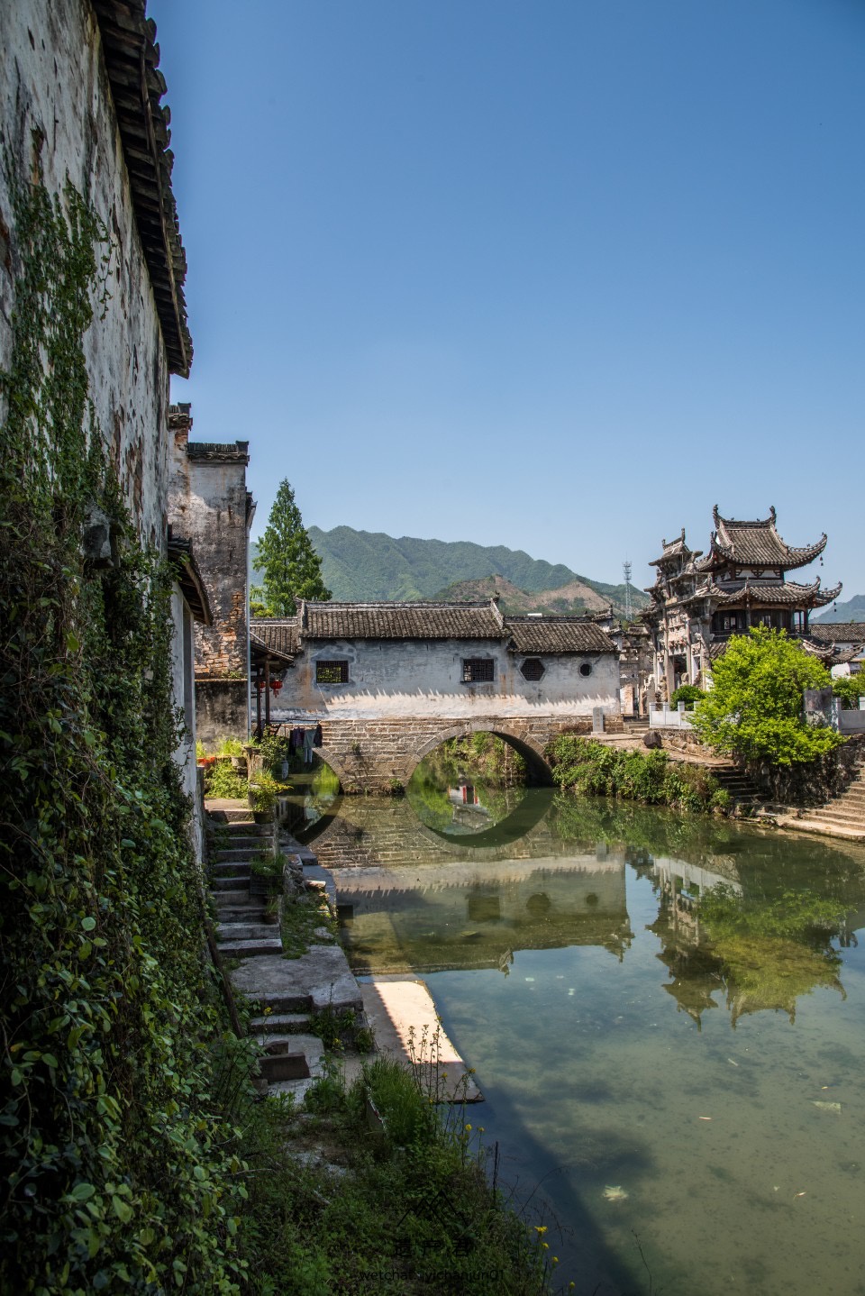 位于安徽省黄山市的歙县许村镇,以其悠久的历史和丰富的人文景观,为