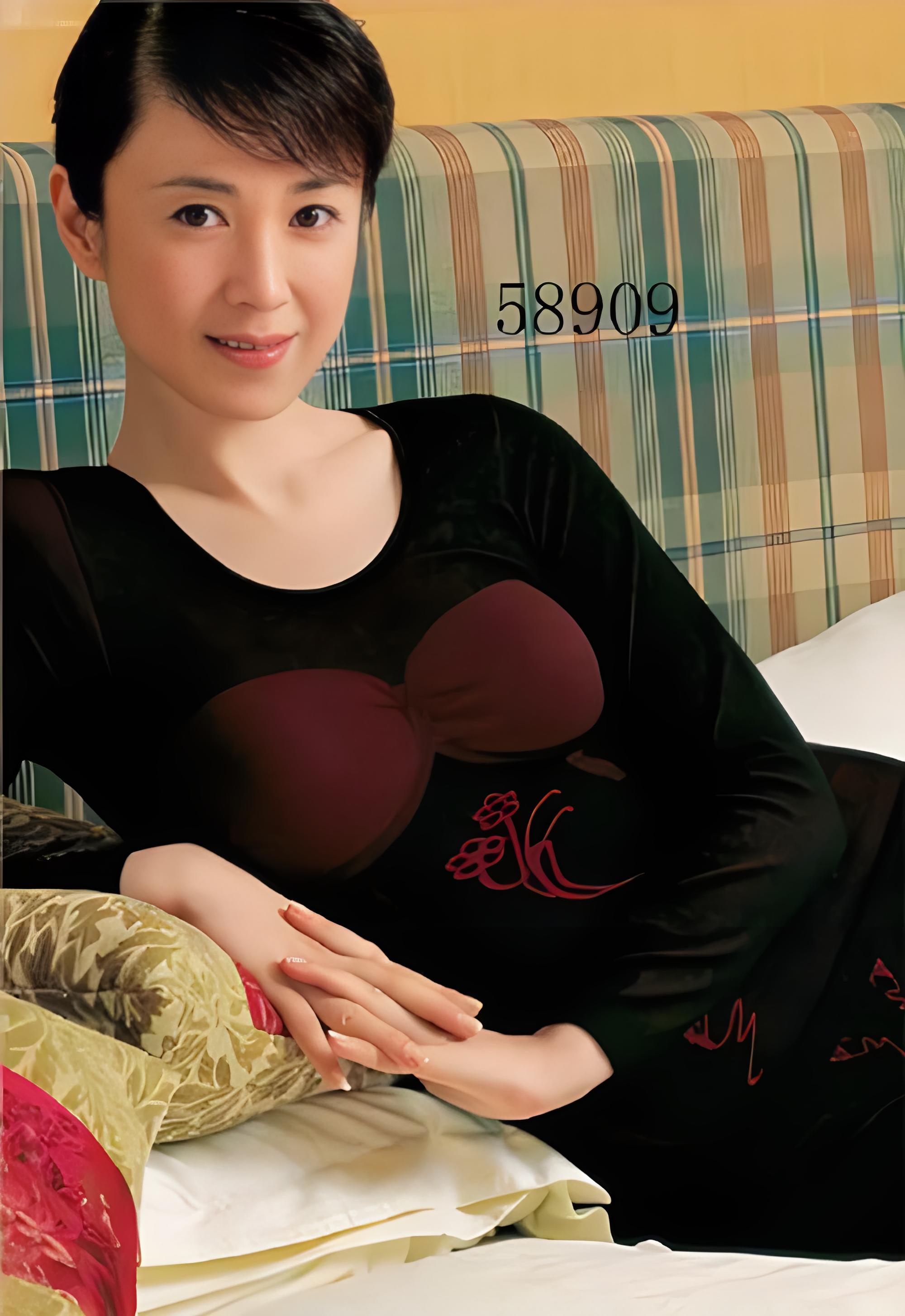 傅艺伟演活了苏妲己,如今尝试复出,网友能否重新接纳她?