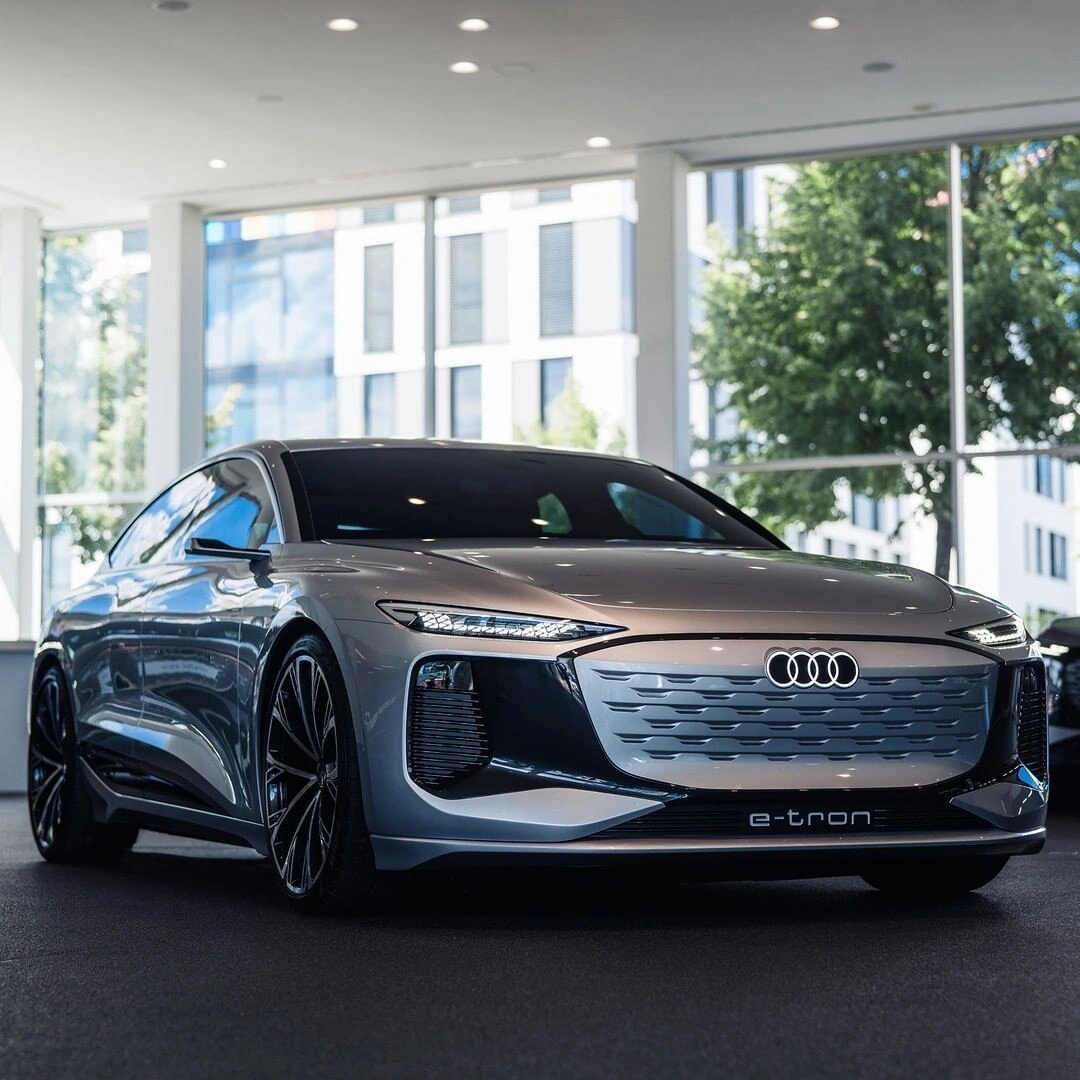 新一代纯电奥迪a6的曝光,让市场再次见证了奥迪在新能源汽车领域的