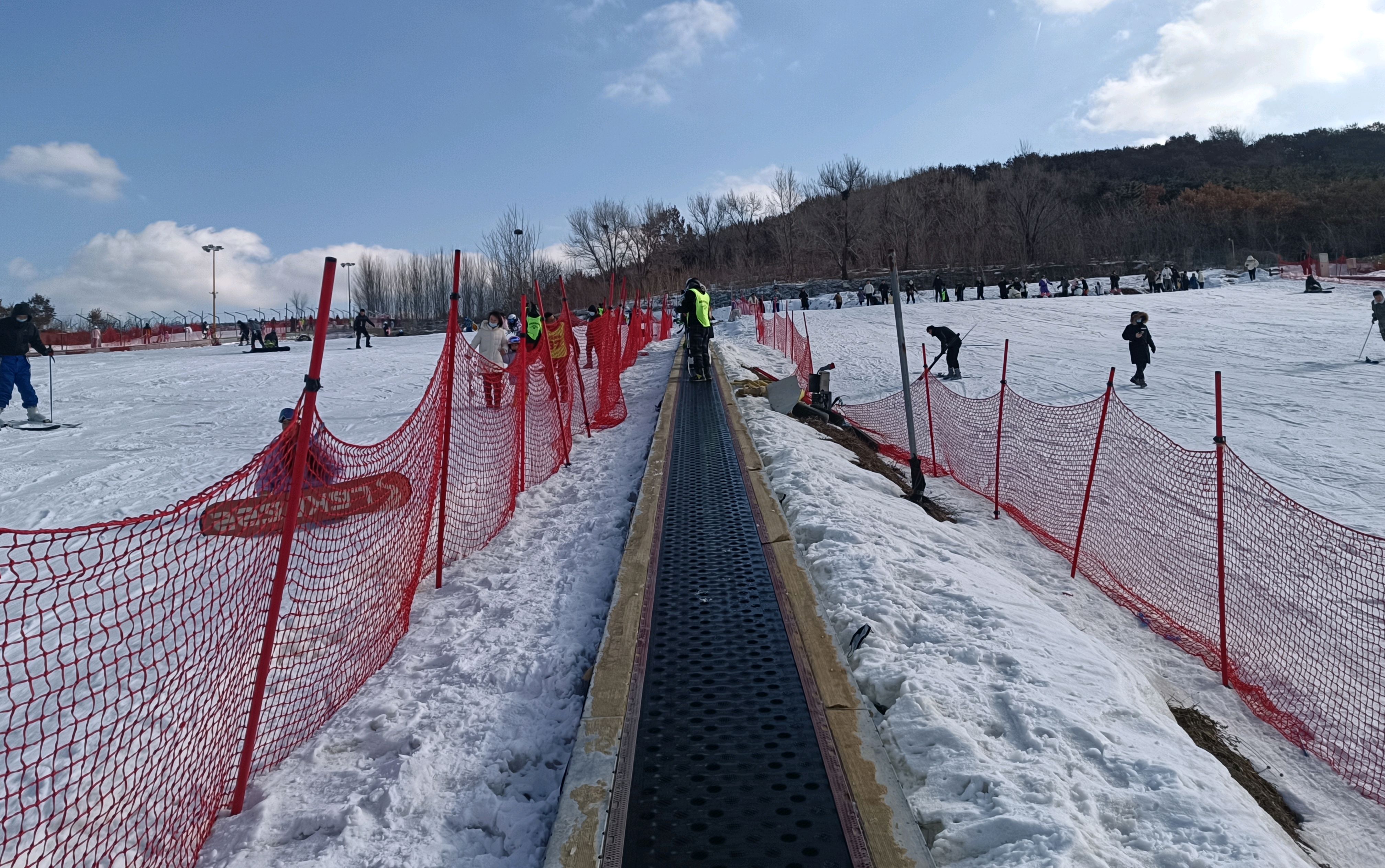 烟台附近滑雪场图片