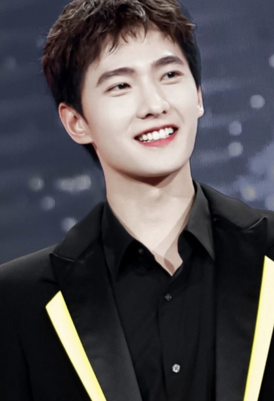 娱乐圈中谁的偶像包袱最重,杨洋与鞠婧祎高票当选.