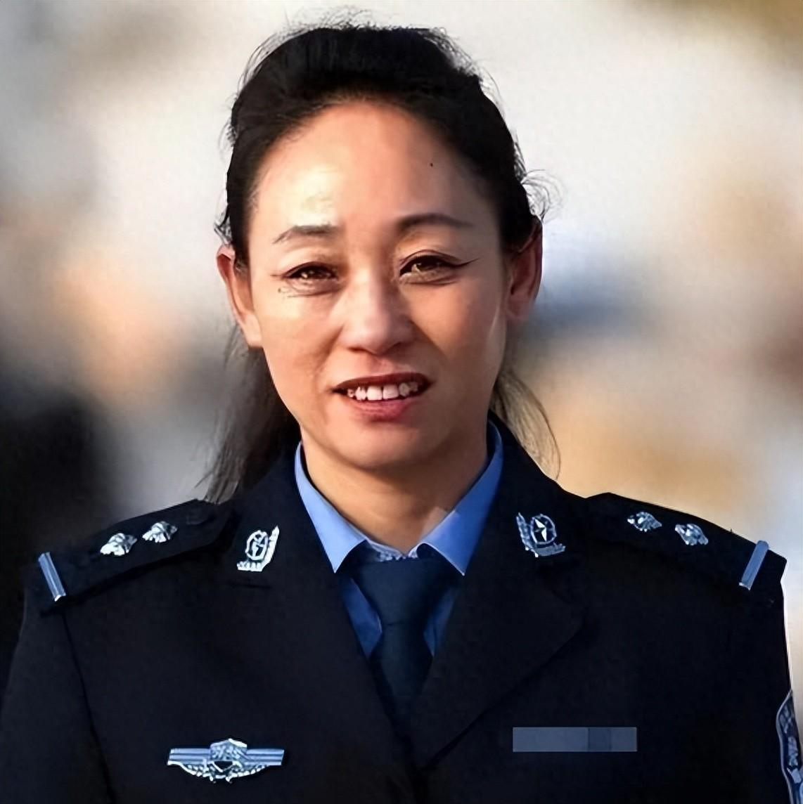 回顾她是高考落榜农村女孩后凭借祖传绝技竟逆袭成刑侦学教授