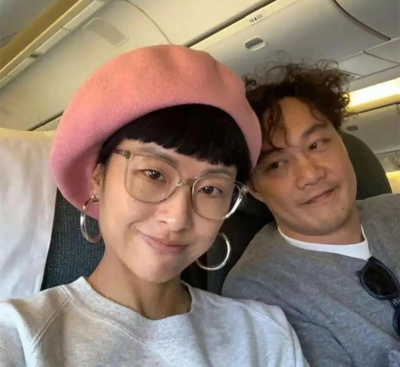 陈奕迅的女儿陈康堤继承了父母的优秀基因,外貌俊美,身材修长匀称.