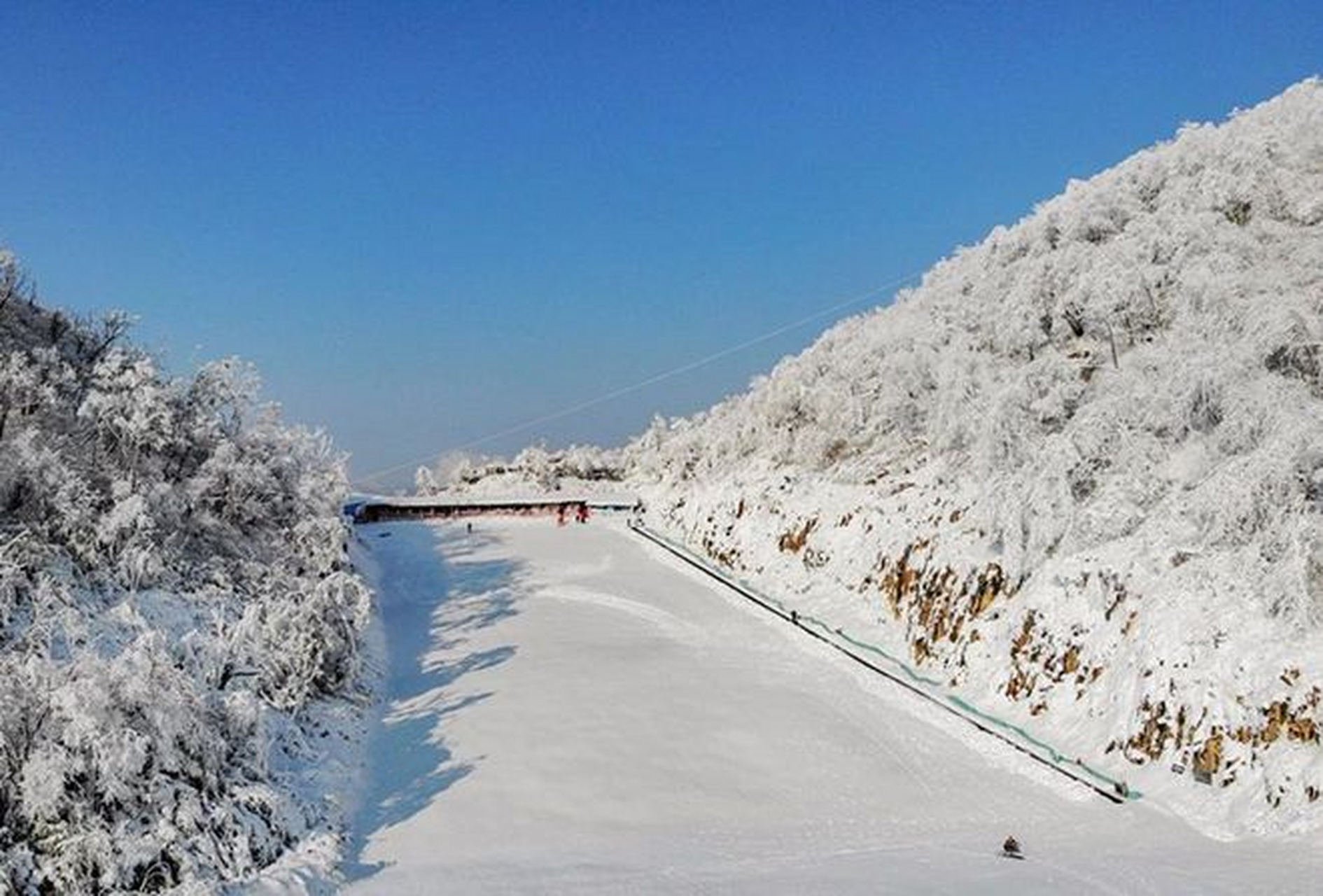 绵阳雪景旅游景点图片