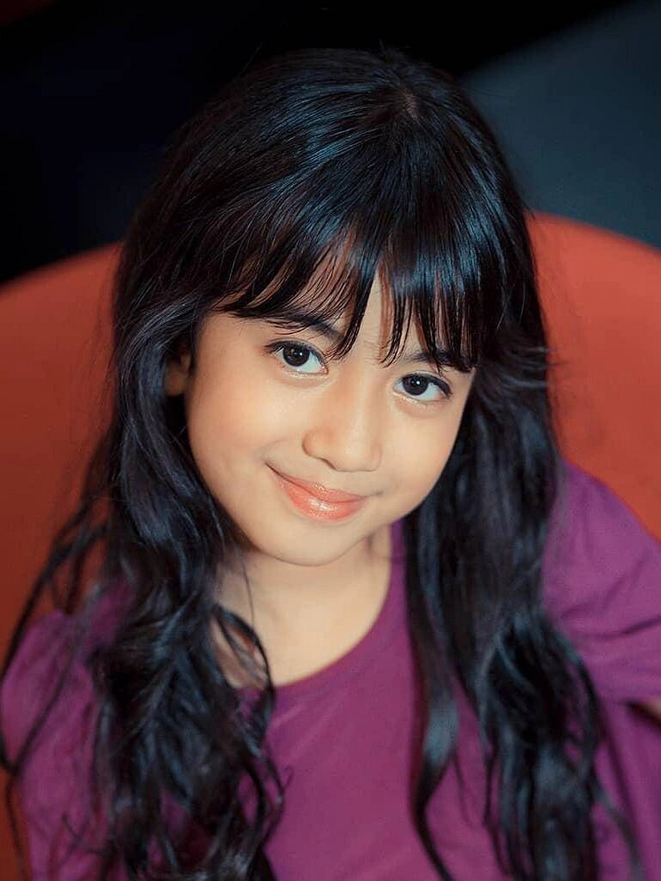 柬埔寨的小公主,命还真是苦 诺罗敦珍娜,父亲是法国富豪,妈妈是柬埔寨