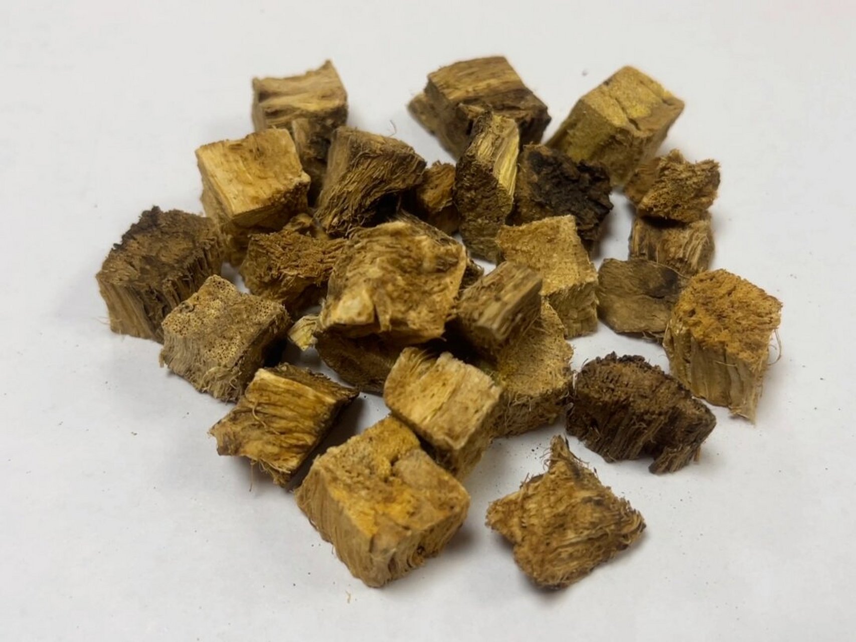 葛根药性甘,辛,凉.归脾,胃,肺经