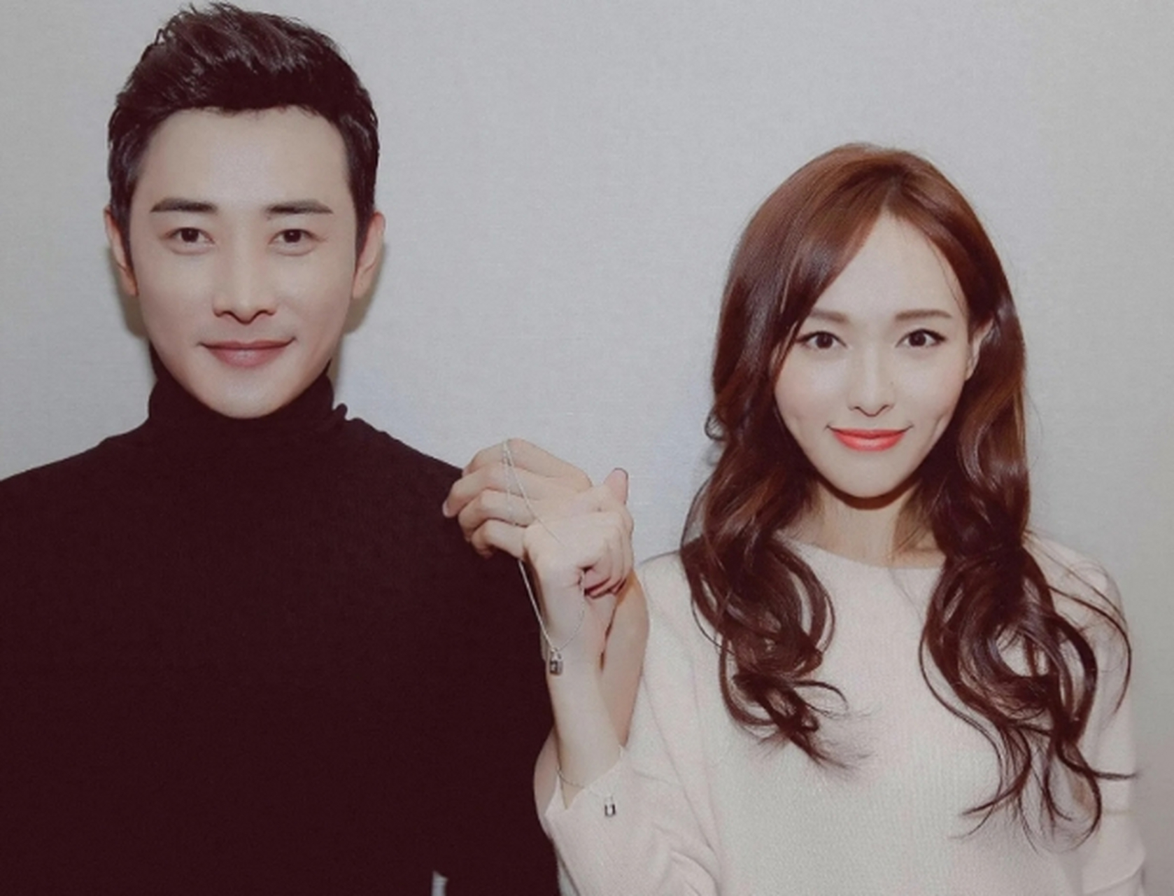 娱乐风# #娱乐风向# #娱乐风暴# 近期,孙俪和唐嫣的状态引发了广泛