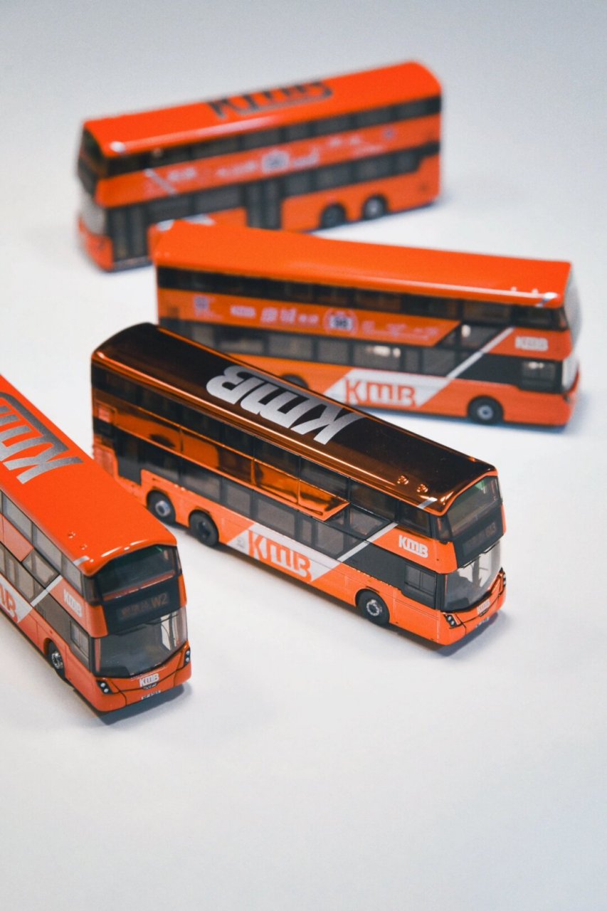 tiny微影迷你巴士  大家好!