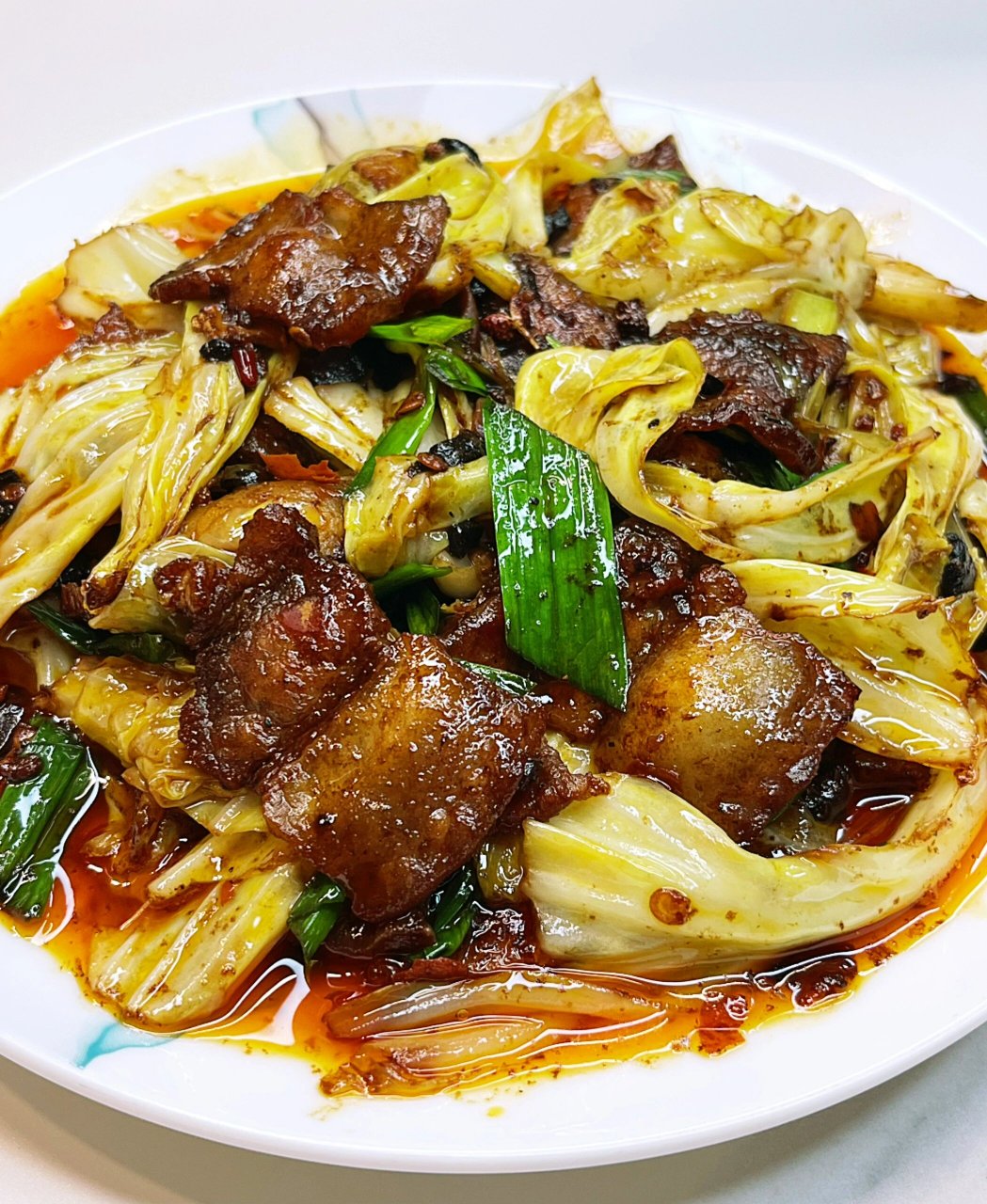 包菜回锅肉,正宗简单快手,巨下饭  回锅肉老是炒不香,一定是缺少几个