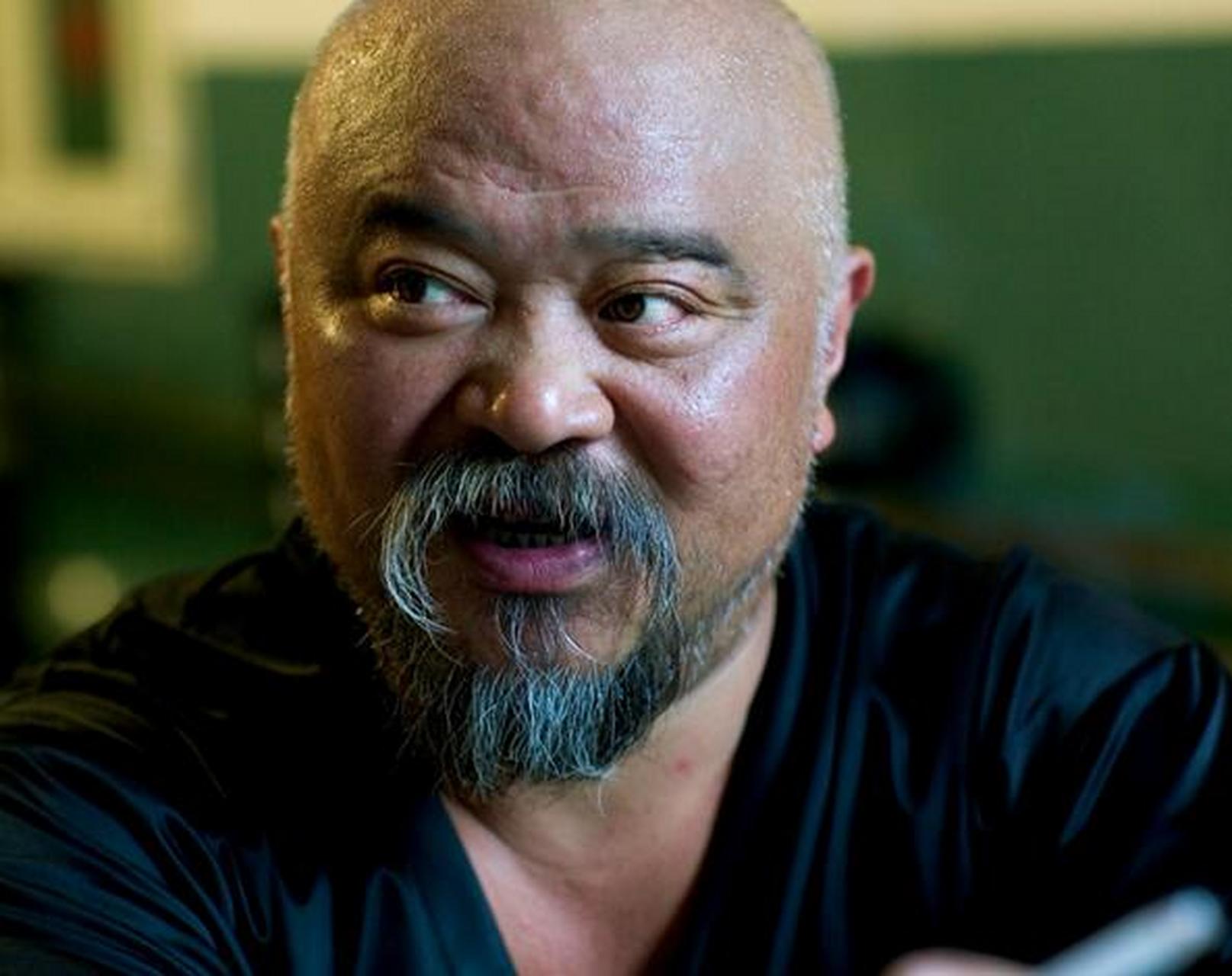 "丰泽园"的牌匾看署名是"李琦",一查发现有124个同名的人,到底是哪位