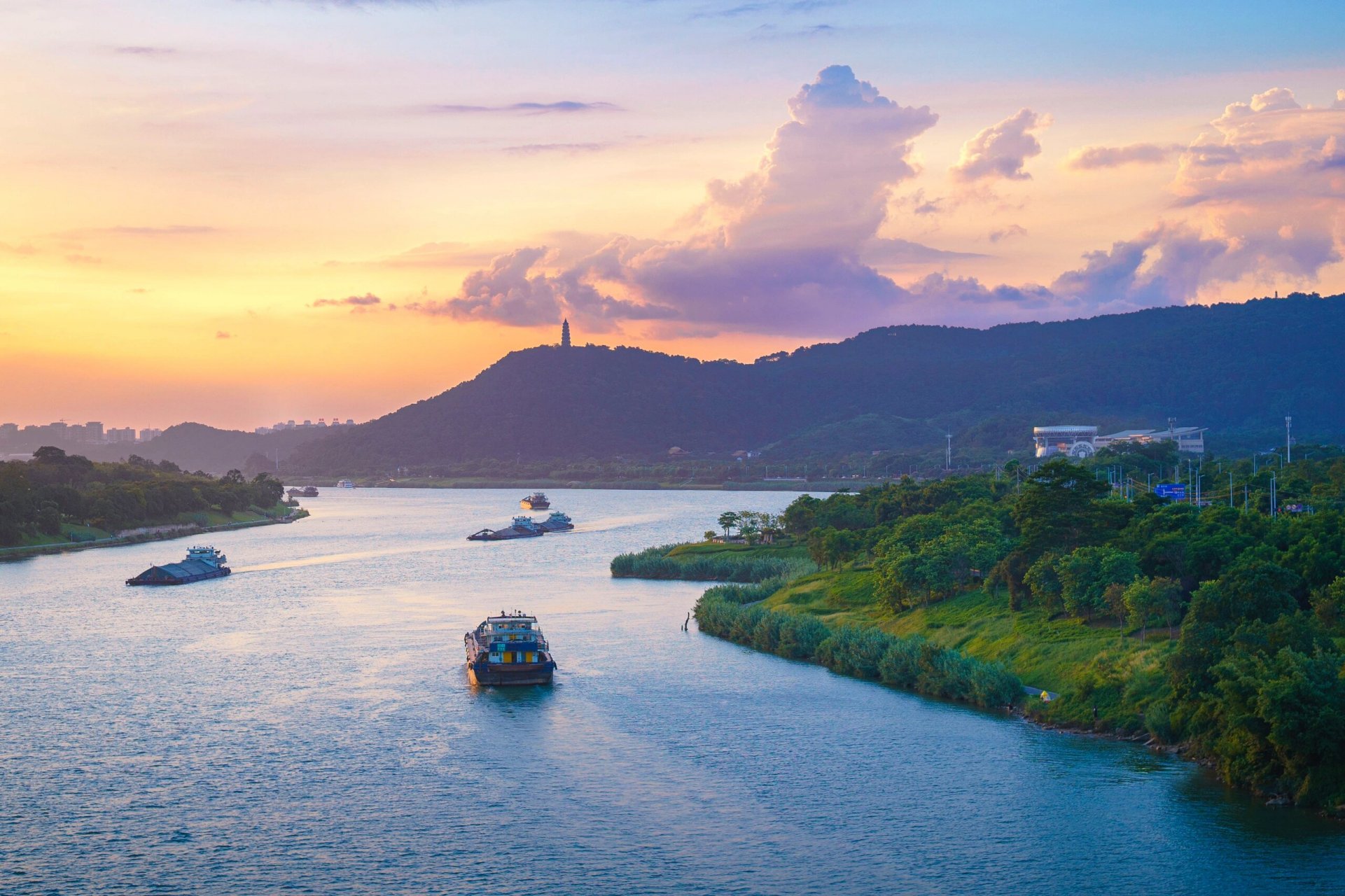 优质短图文计划# 最近小砂糖橘已经回到了南宁,才发现广西南宁风景还 