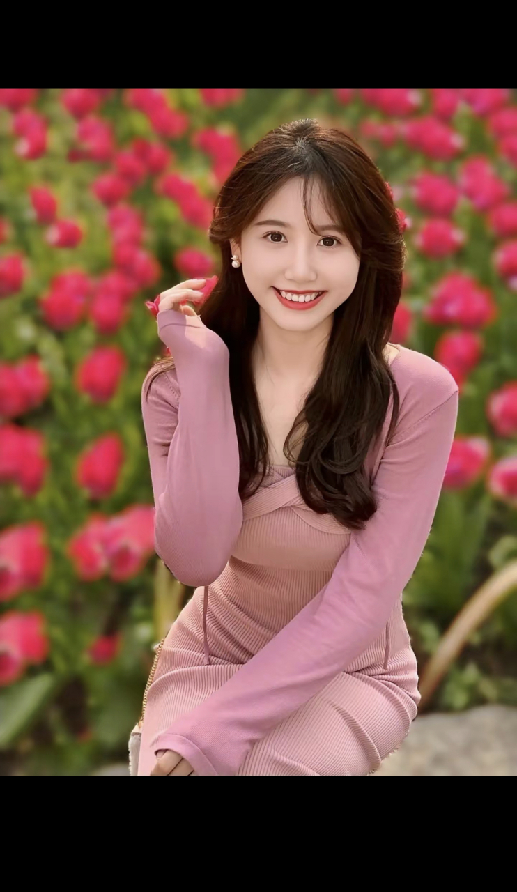 网红美女 一栗莎子 一栗莎子原名徐依莎,1995年11月27日出生于杭州