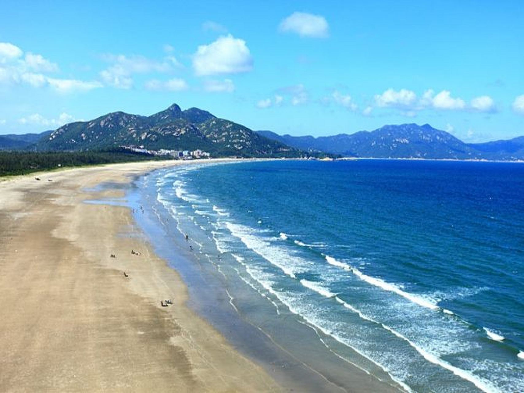 台山的海滩景点图片