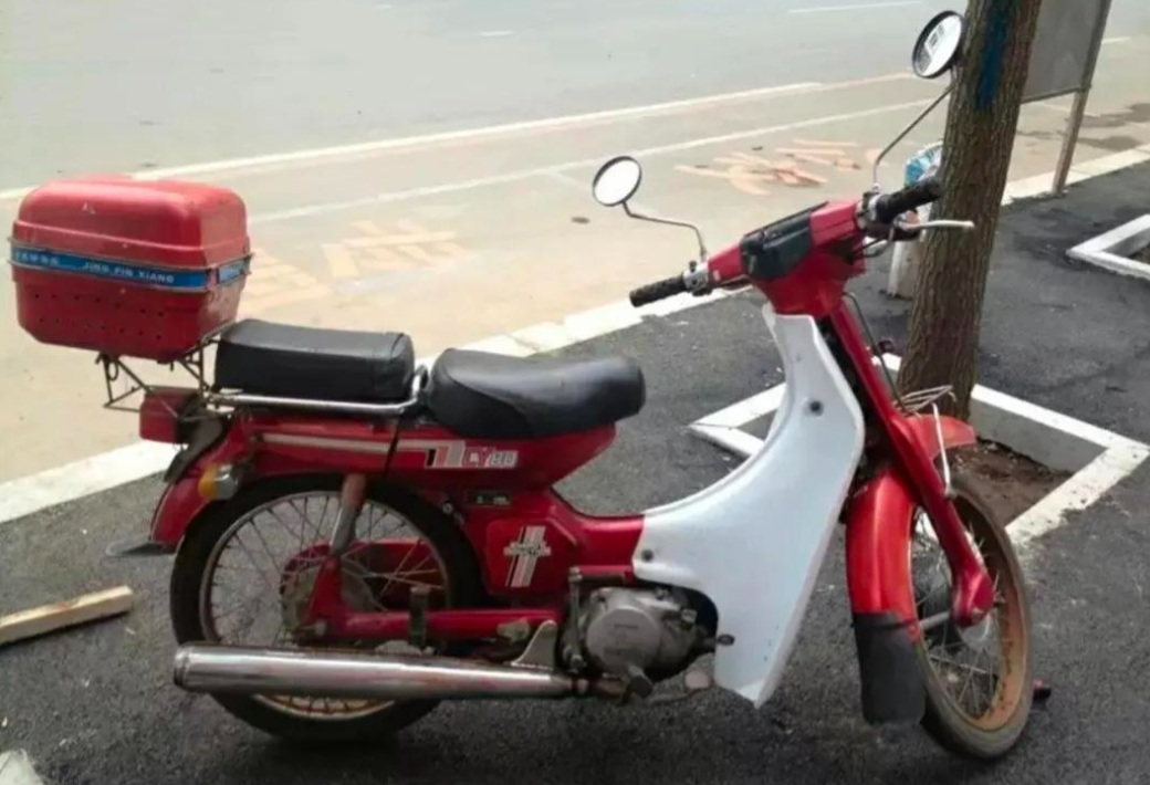 八九十年代的6款"古董"摩托车,只要骑过一辆,说明你真的老了