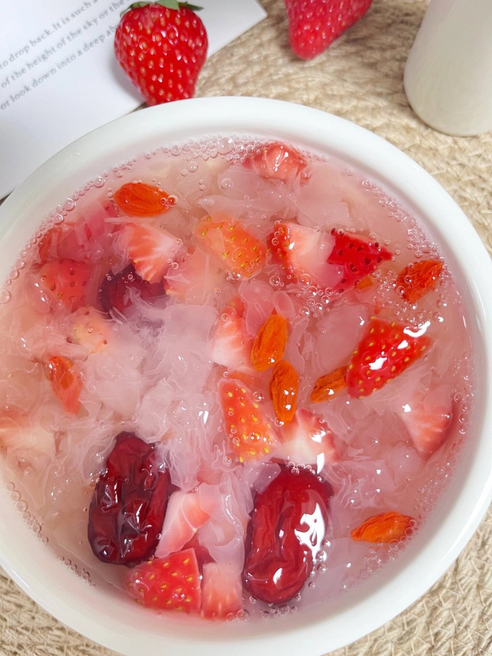 女孩子们,冬季期间,是不是觉得皮肤干燥,缺水呢?