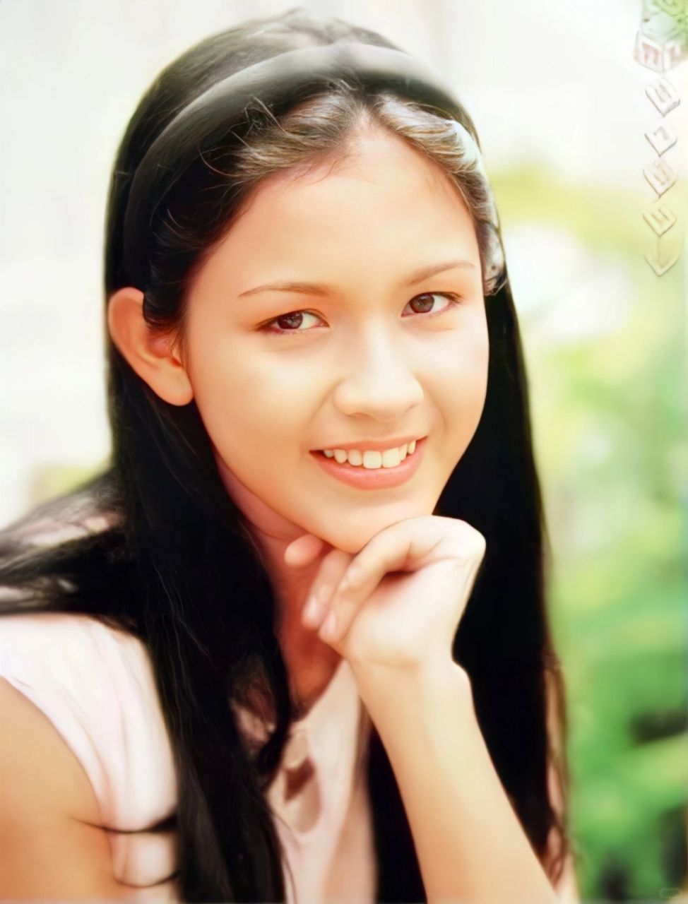 苏婉浓·孔迎——连名字都具有古典气息的美人  当你在人群中匆匆忙忙