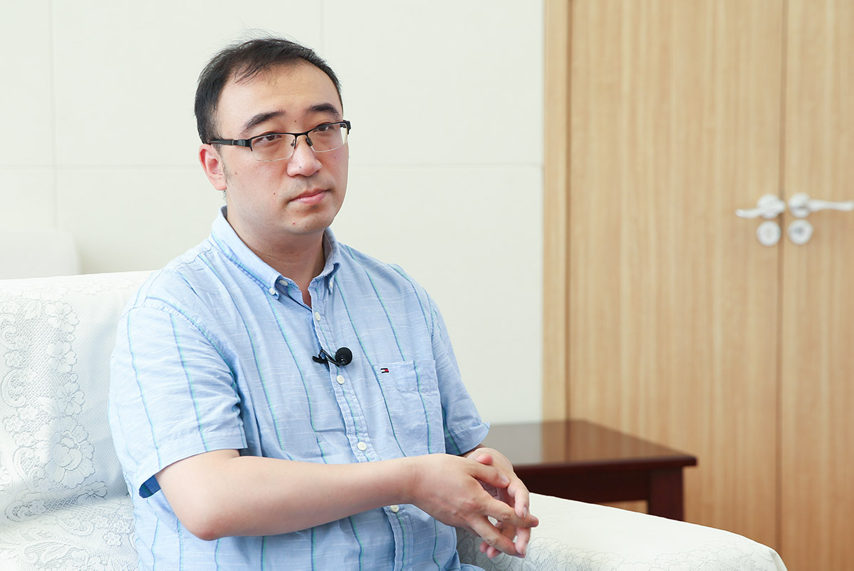 清北"物理学霸"李永乐,毕业后两次面试外企被拒,无奈下应聘物理老师