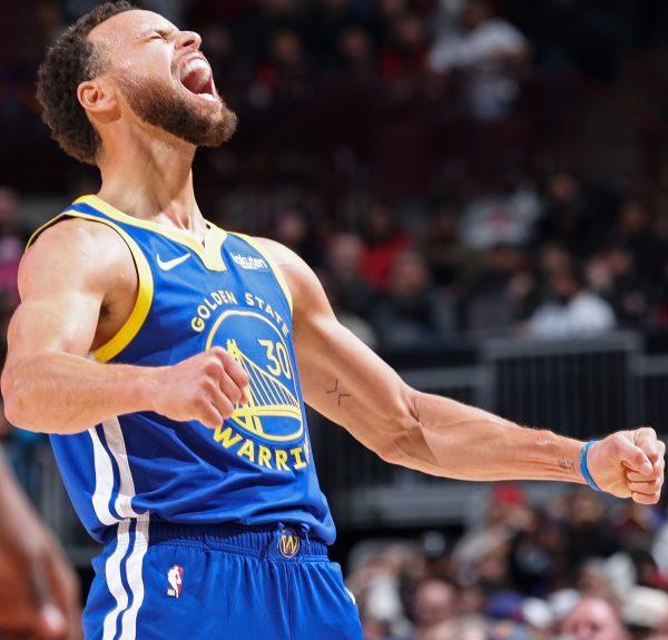 库里传球再创神迹!勇士3失误赛季最少震撼球迷