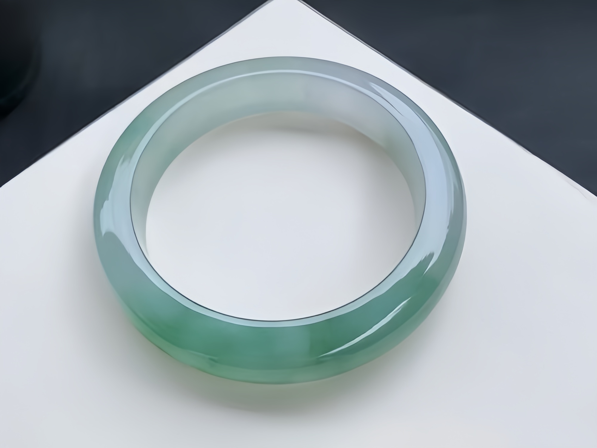 冰糯种翡翠鉴赏:水头好坏,一看了然!