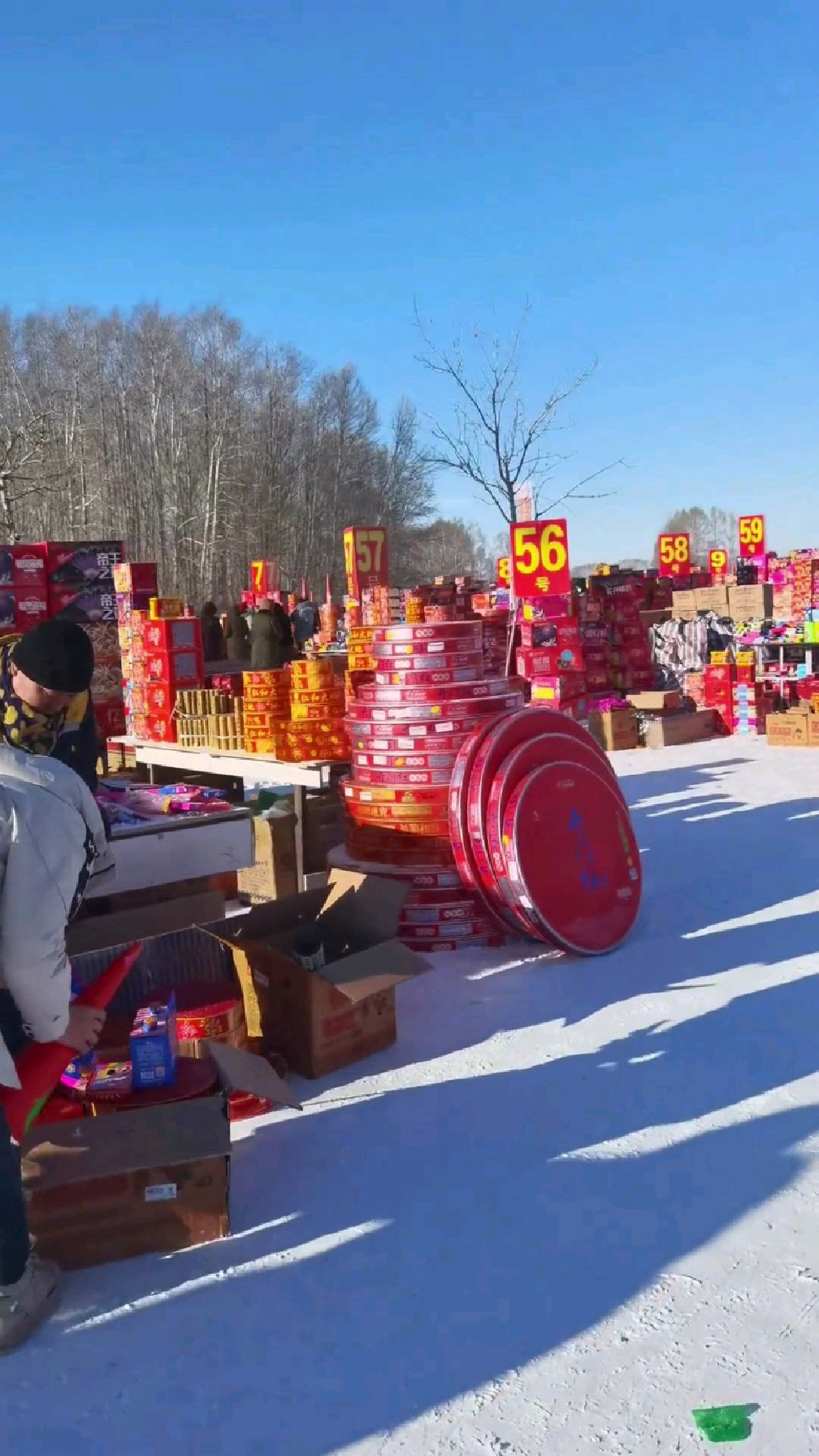 年味来了鞭炮一响黄金万两年味鞭炮民俗文化