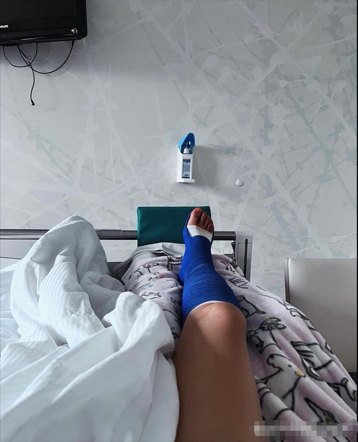 喜报来了,韩莹脚部手术非常成功,希望尽快养好身体,早日重返赛场,没有