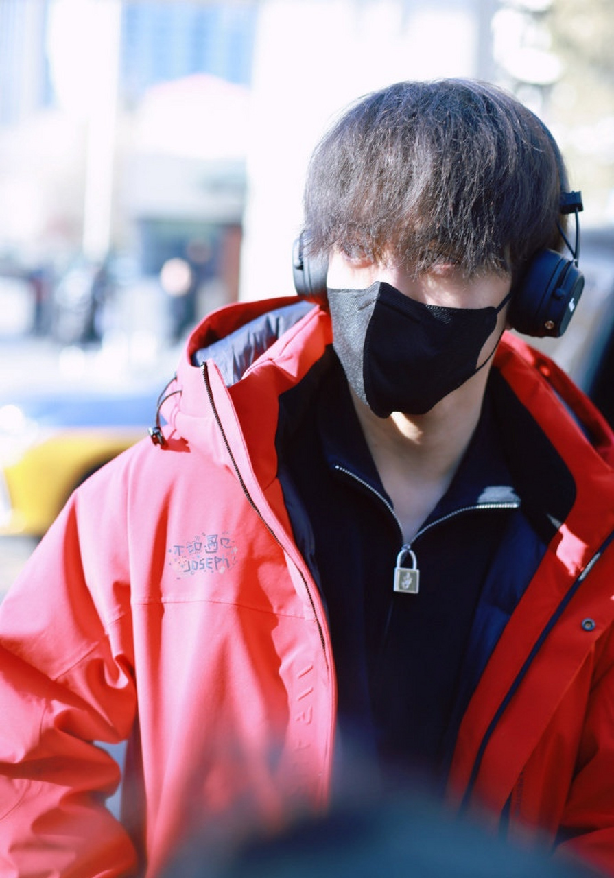 第二次春晚舞台啦,2021春晚咱是小品,期待曾舜晞的第二次春晚舞台!