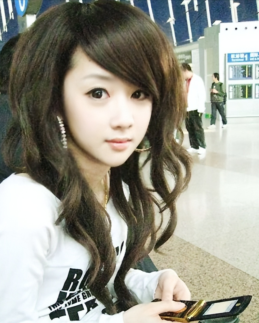 网红鼻祖程琳曾被称为网络美女之首后销声匿迹今是单亲母亲