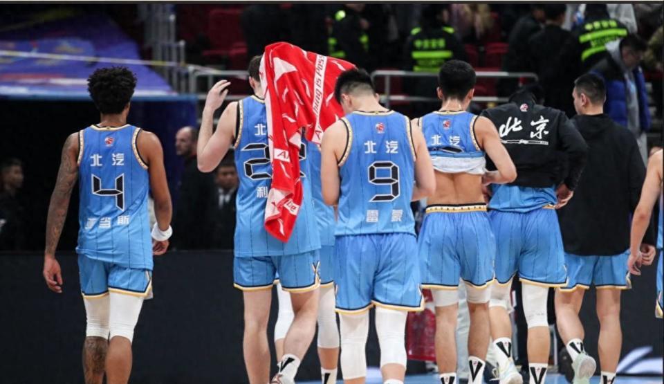 马布里现身北京想回首钢执教,张云松闭门谢客,已有新帅人选