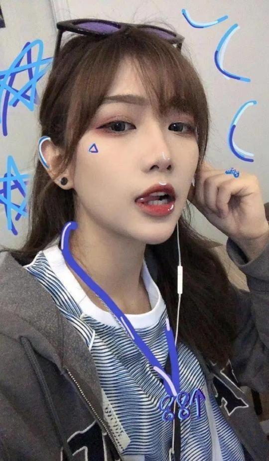 被嘲笑"最壮模特"的钟婷,靠搞笑视频火出圈,如今现状令人唏嘘