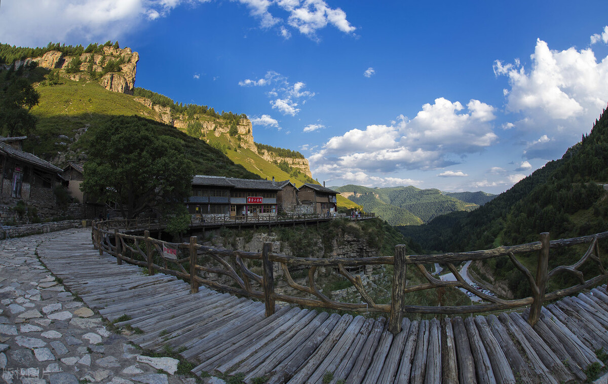 悬空村 山西宁武县的空中楼阁  你是否曾经想过