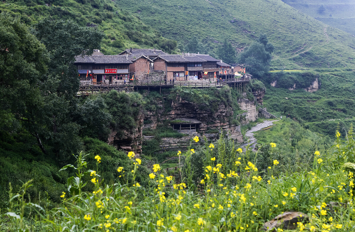 悬空村 山西宁武县的空中楼阁  你是否曾经想过