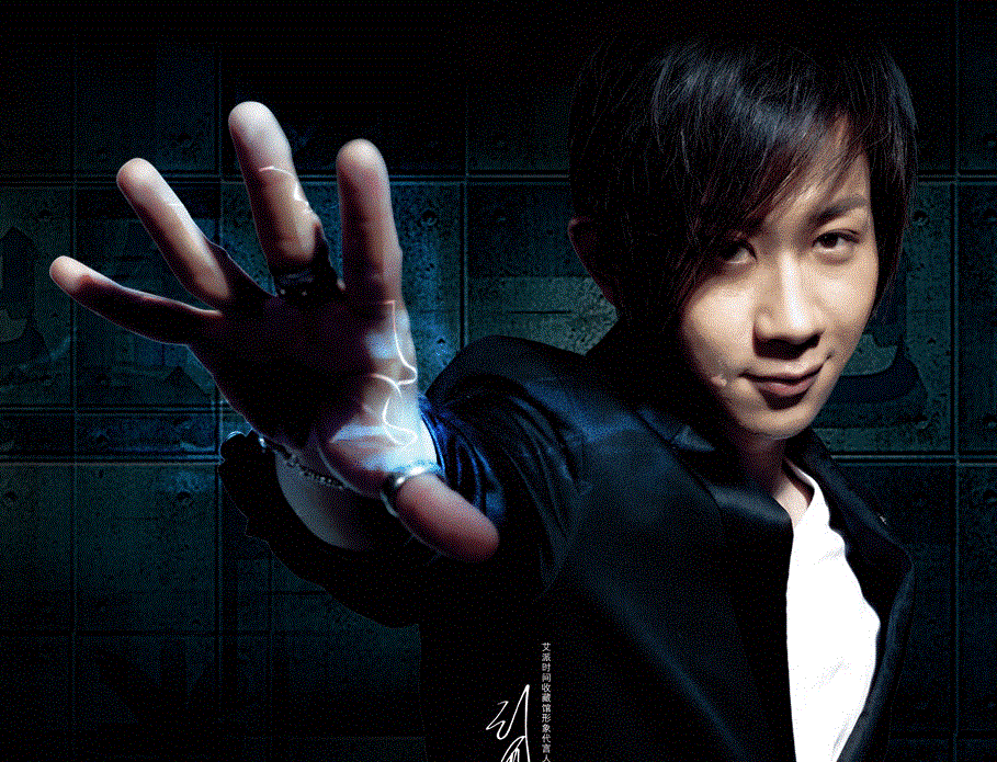 从一夜爆红到"销声匿迹",看了47岁刘谦现状,才知他有多明智