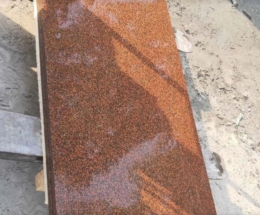 贵妃红石材,产自山西的花岗岩品种,由地下岩浆冷却结晶形成,具有明显