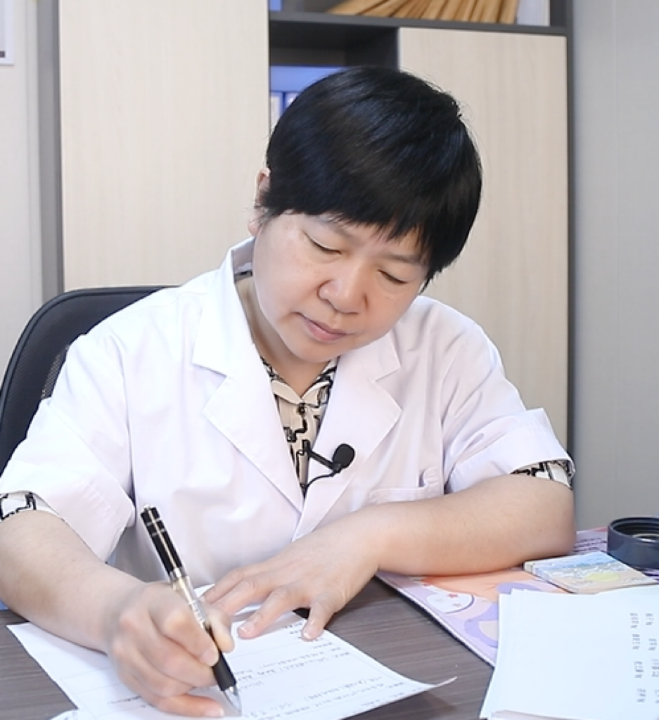 第一种:气血虚弱型 这种头晕在行动或干活,疲劳的时候会更加严重