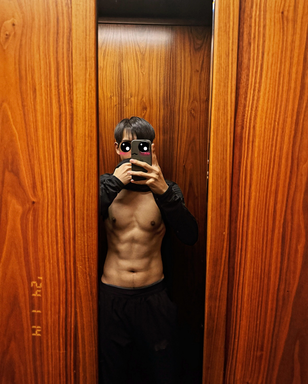 原来,李现的瘦身秘诀并非什么神秘力量,而是他那积极