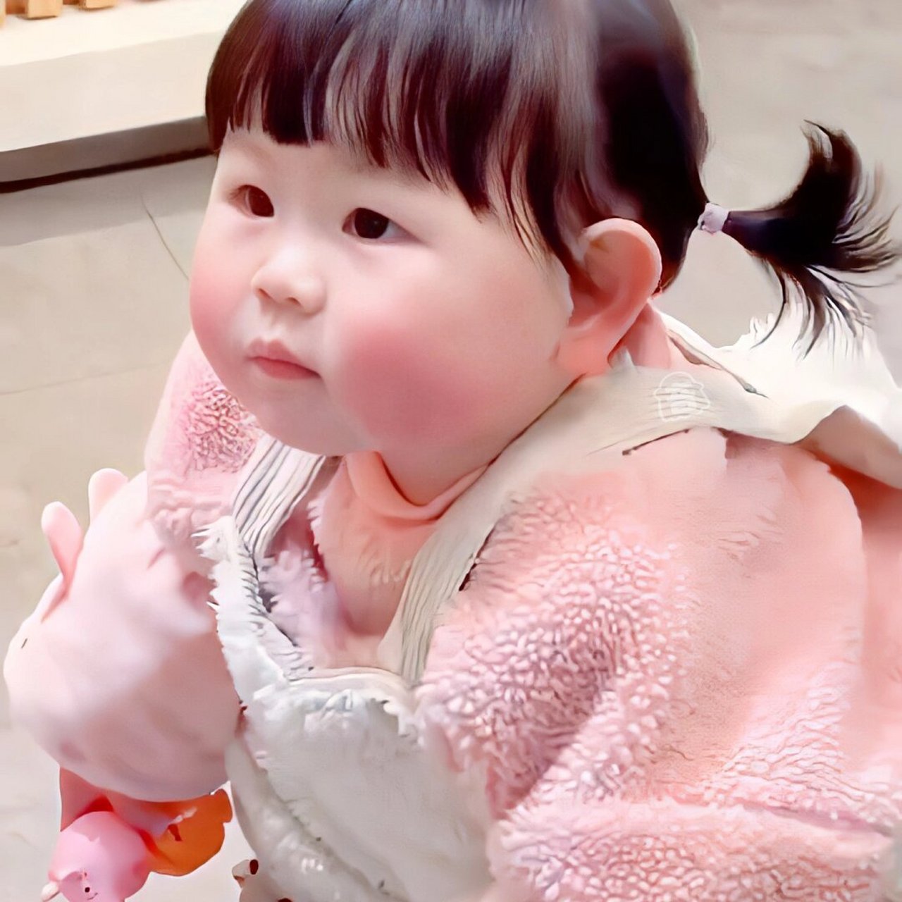 瑶一瑶小宝宝的头像  瑶一瑶,这位网红萌娃,简直让人看了心都要化了!